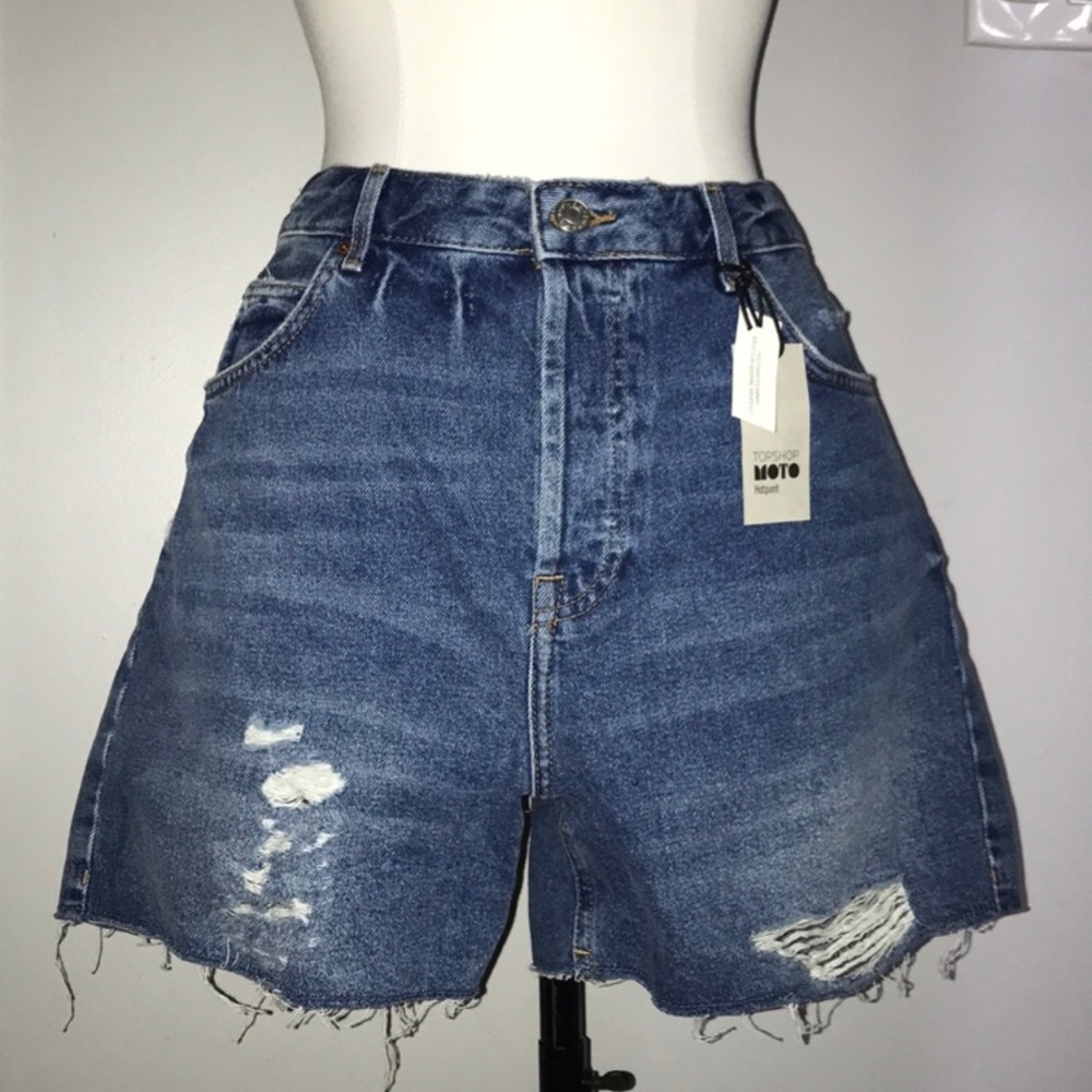 NWT TOPSHOP TALL ASHLEY SHORTS!